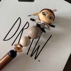 Disney Doorables: Star Wars: Rey handmade beaded pen